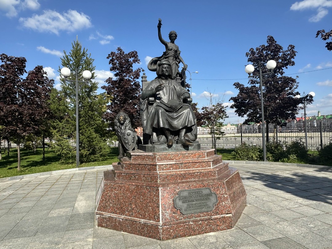Хорошая экскурсия, легкая прогулка по городу с гидом Ириной. Знакомство прошло замечательно. Спасибо