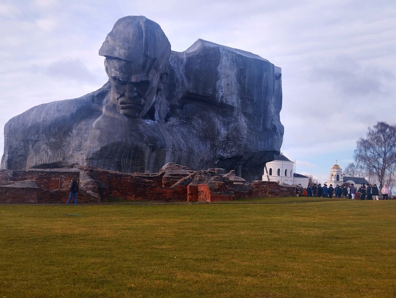 Из Минска - в Брест и Брестскую крепость с личным водителем и гидом