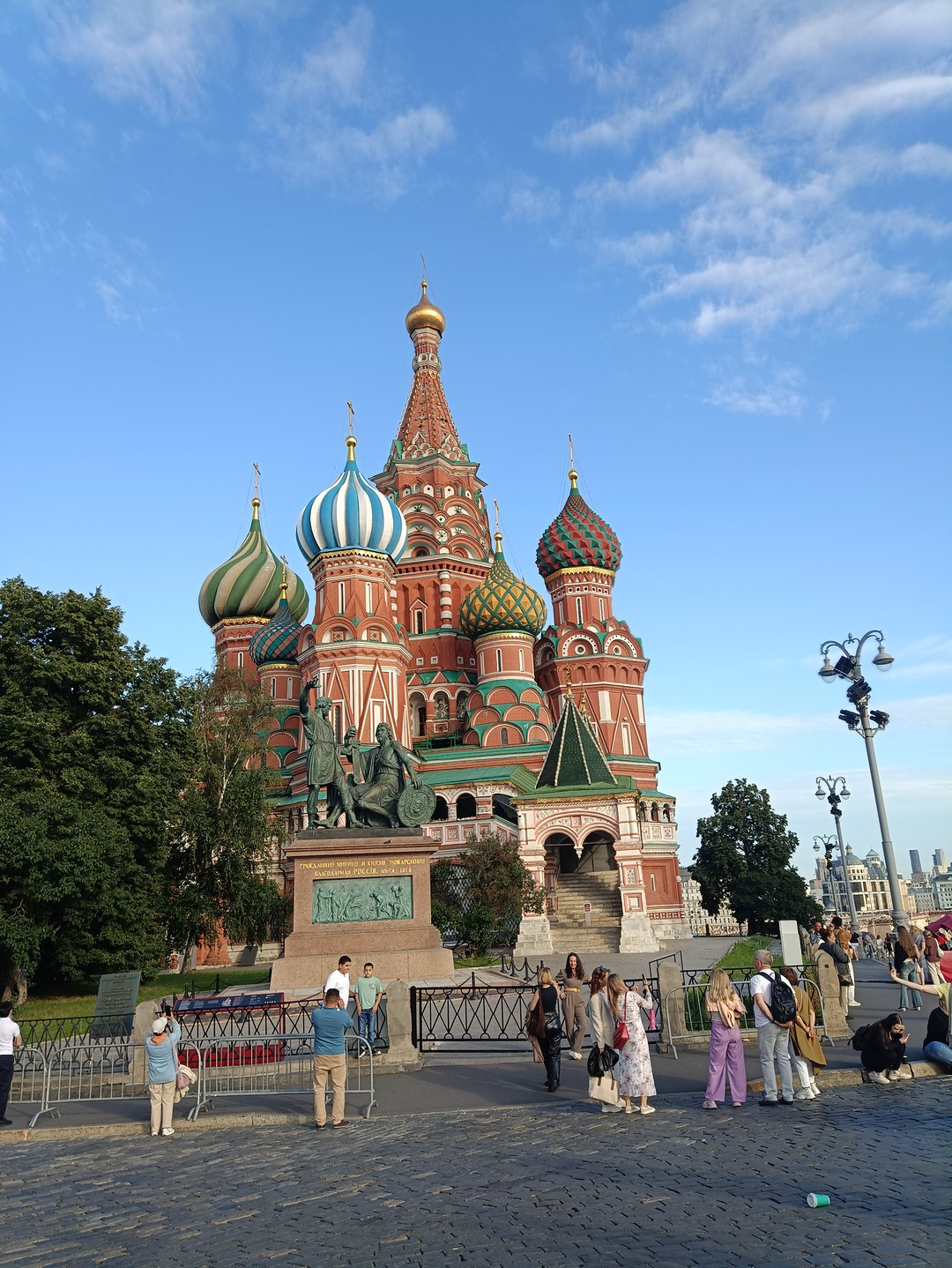 Хотим поблагодарить нашего экскурсовода за интересную, познавательную экскурсию о Москве