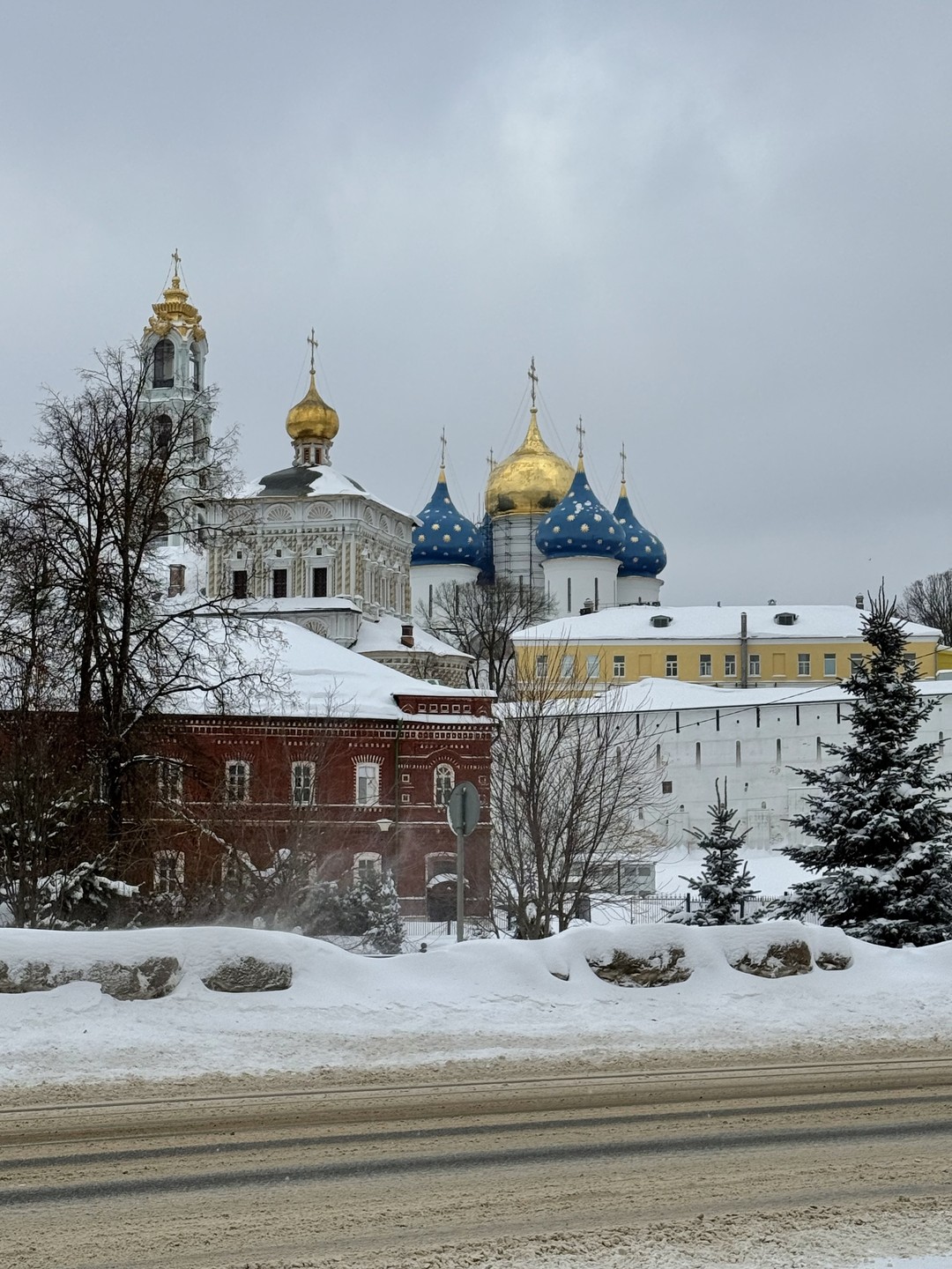 Большое спасибо экскурсоводу Наталье за прекрасно организованную и душевную экскурсию. Несмотря на морозную погоду, прогулка была