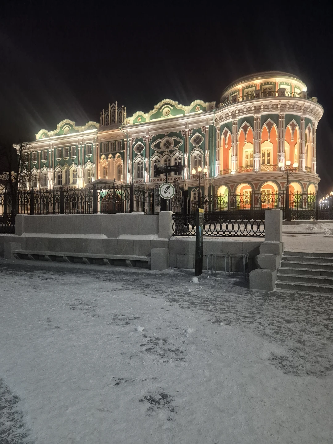 Очень понравилась экскурсия, Владимир умеет влюбить в свой город,экскурсия заняла даже больше заявленного времени! Много новых