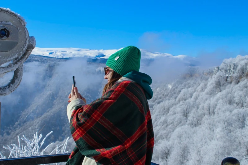 Фотосессия с пикником в горах Адыгеи: ваша фотоистория в деталях