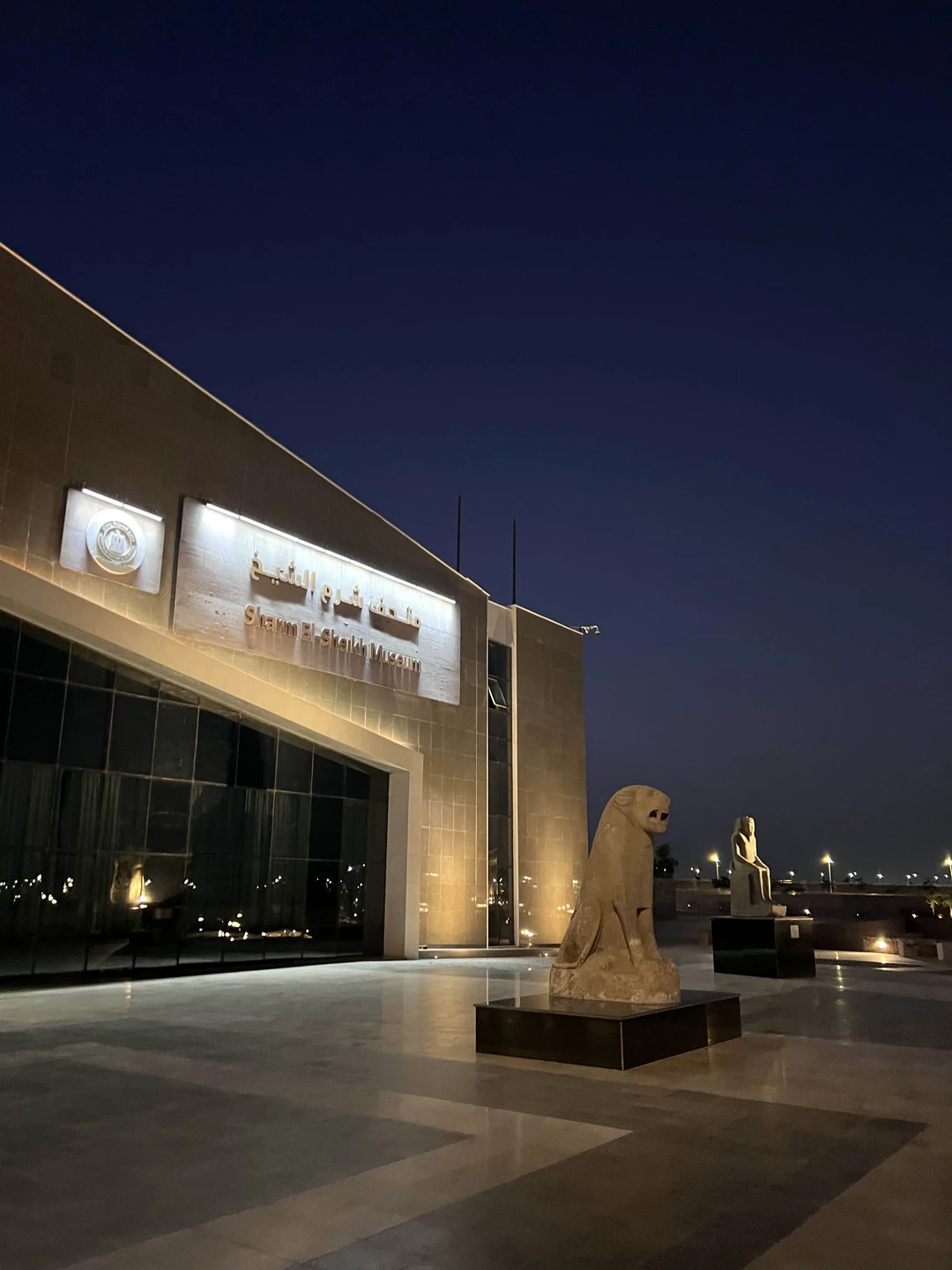 Богдади 10/5. Просто супер интересно. Рассказывает доступно, с отличным чувством юмора. Вот бы все гиды стали такими 🤗. Рекомендую от души 🤝