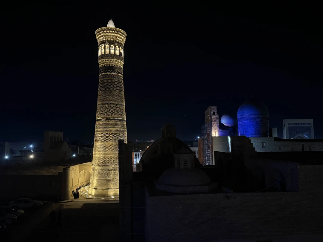 Армен, большое спасибо Вам за замечательную экскурсию по Бухаре! С Вами было очень комфортно, Вы очень