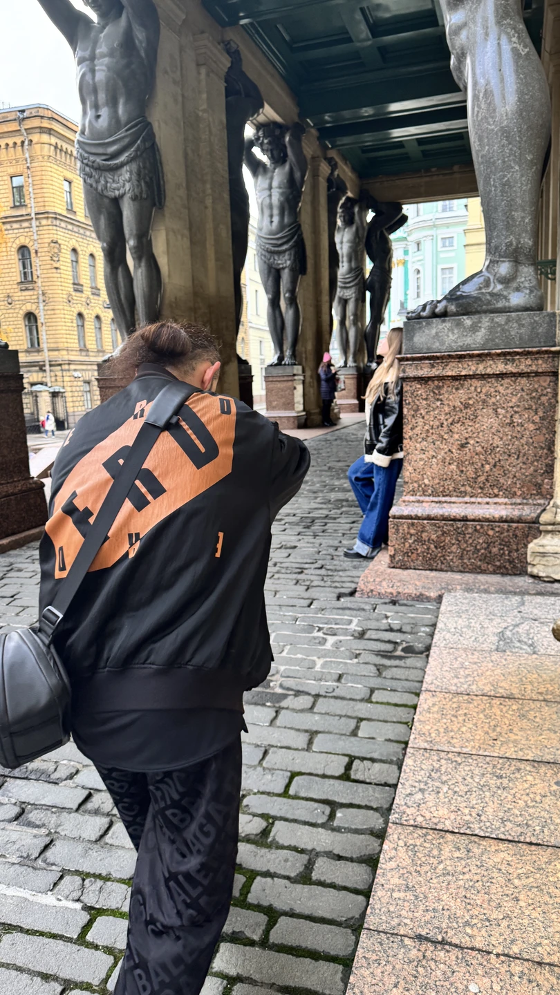 У нас была фотосессия, от экскурсии сами отказались. Все понравилось, фотограф Алексей оперативно вышел на связь