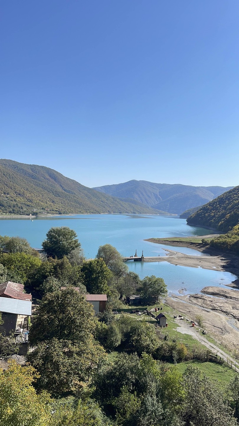 Влюбиться в Казбеги за 1 день (Ландыш)