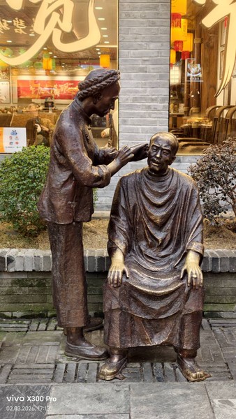 Отличная экскурсия! Успели познакомиться с городом за время пересадки самолёта. Ольга на протяжении всей экскурсии рассказывала