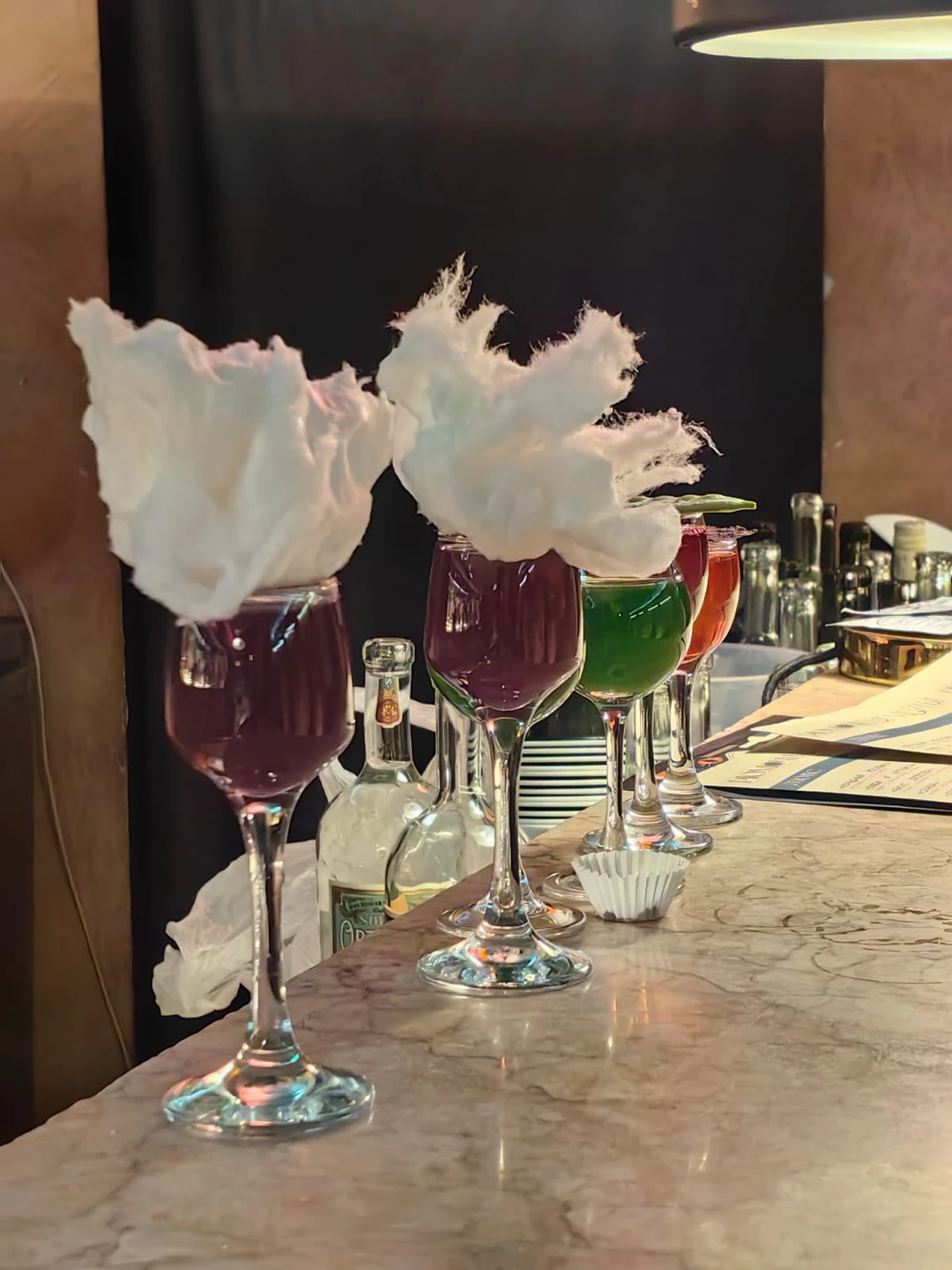 Ходили с подружками на барную экскурсию с гидом Ольгой. Всем очень понравилось!