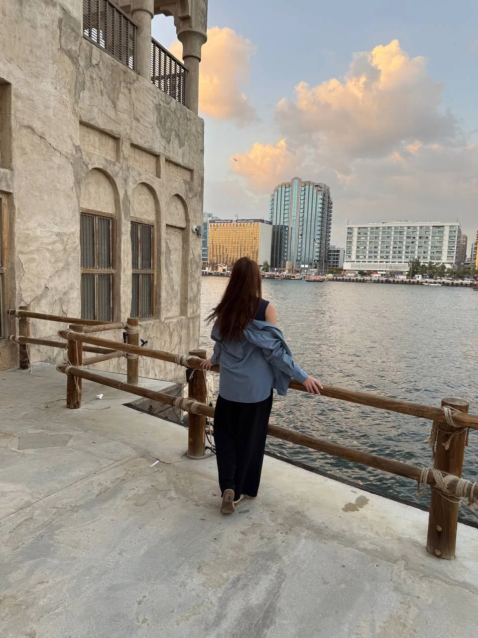 Очень интересная обширная экскурсия, гид Алим отлично владеет информацией и русским языком. Провел по всем значимым