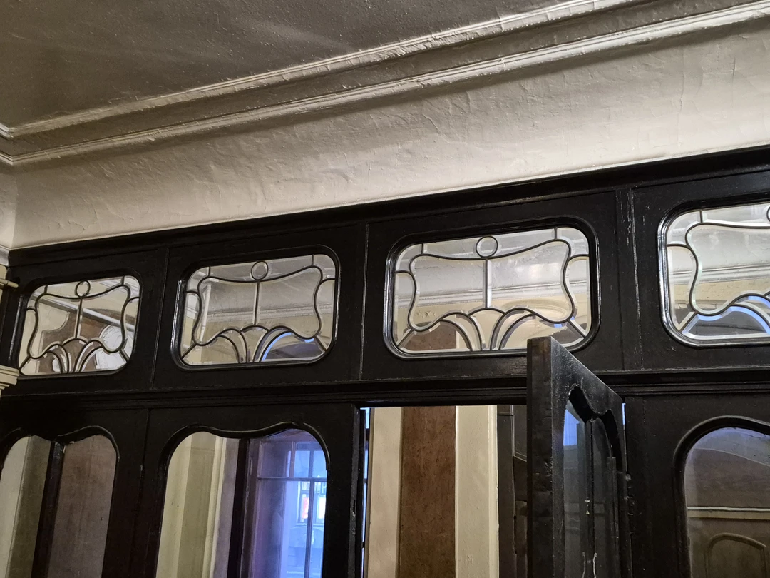 Секреты Петроградской стороны: дворы-колодцы, парадные и доходные дома (Ольга)