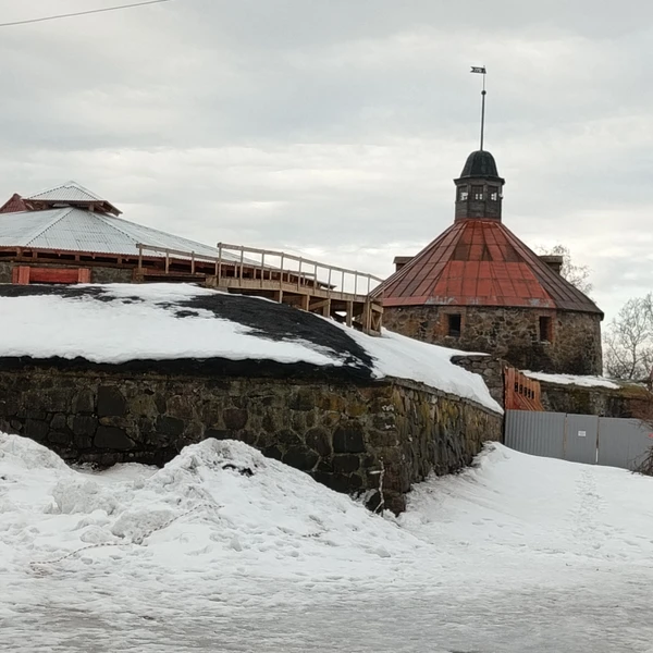 самое большое неудобство - найти, где написать отзыв!! А очень хотелось. Получила даже подарочек от Ивана