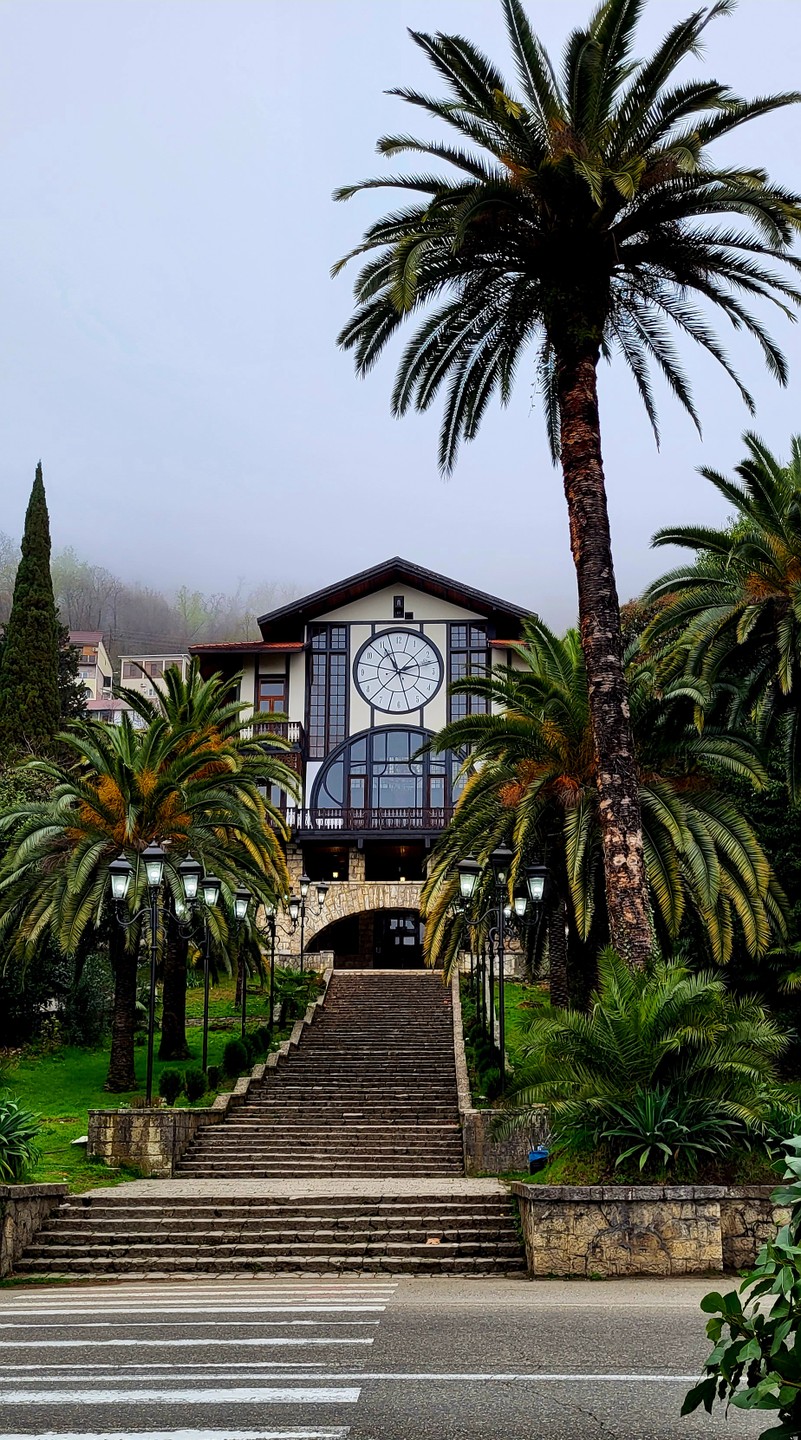 Экскурсия прошла на одном дыхании. Гид Елена интересный рассказчик, организация тура была чёткой и ясной. Однозначно рекомендую данное направление)