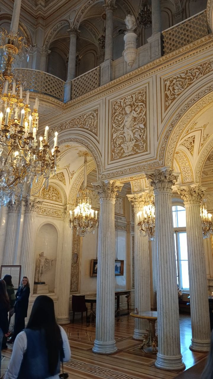 Шедевры Эрмитажа + парадная жизнь Зимнего дворца (билеты включены) (Ольга)