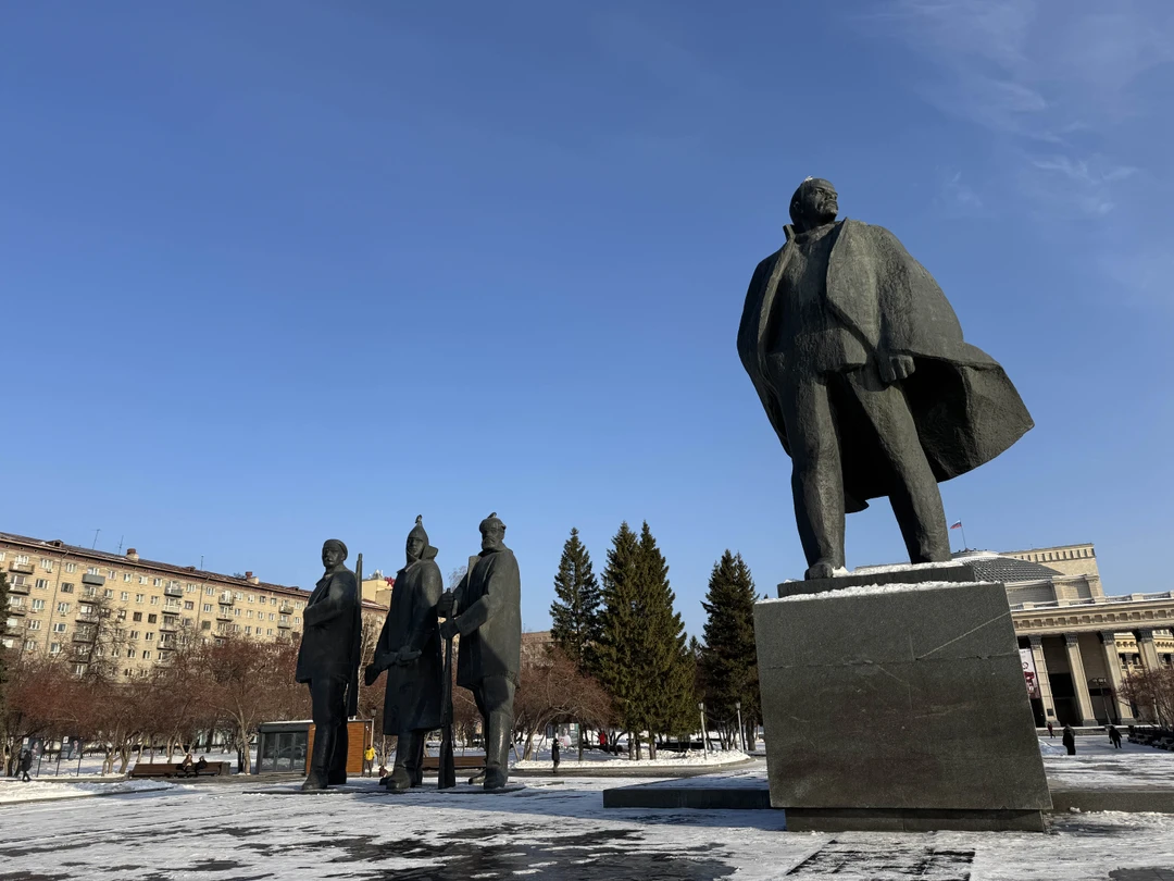 Олег Борисович! Спасибо Вам за чудесный незабываемый день! Вы заразили нас своей любовью к городу! Мы