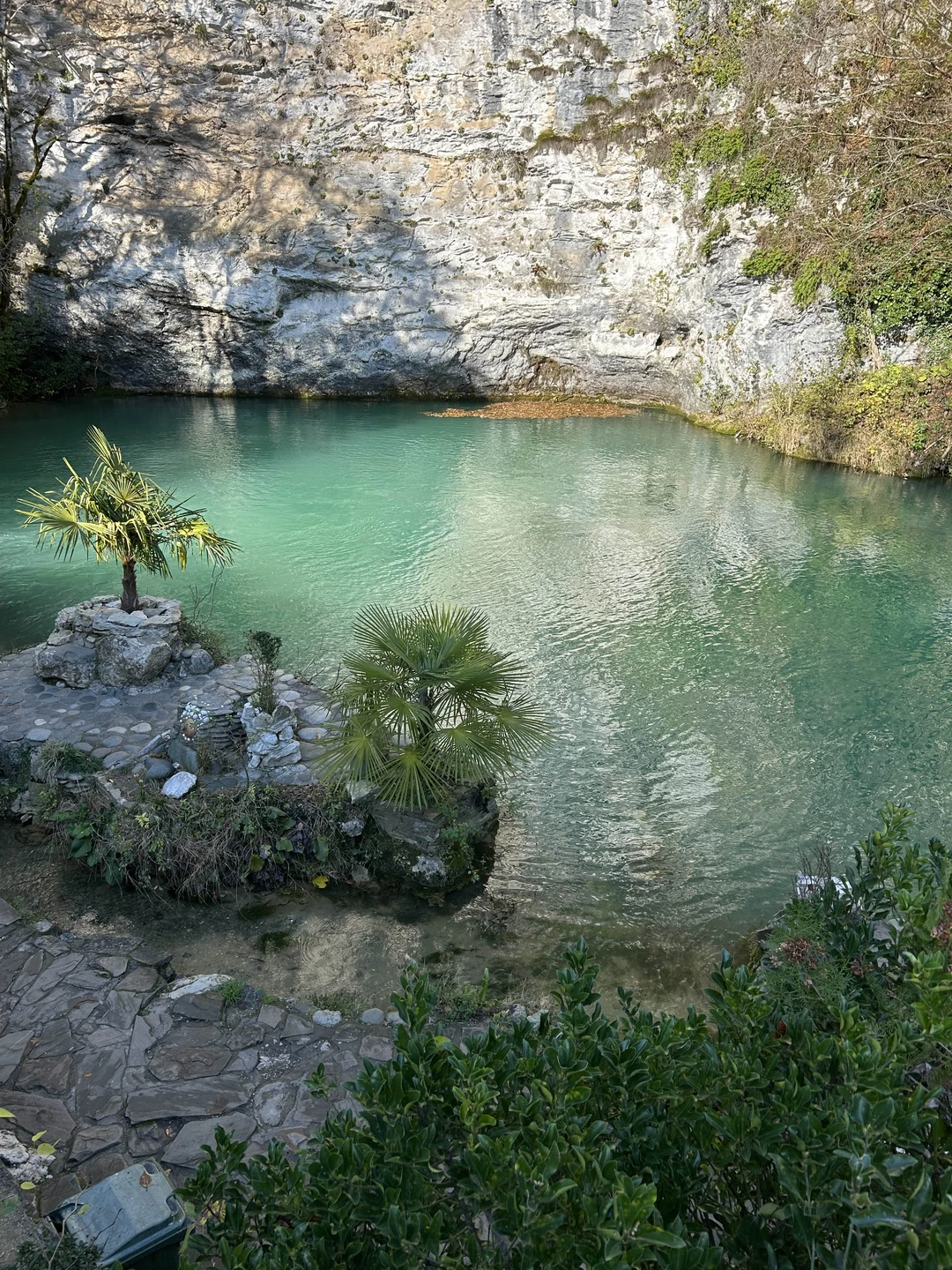 Шикарный гид, шикарная экскурсия, шикарные локации. Поехал на экскурсию с гидом Вячеславом, на протяжении всей поездки