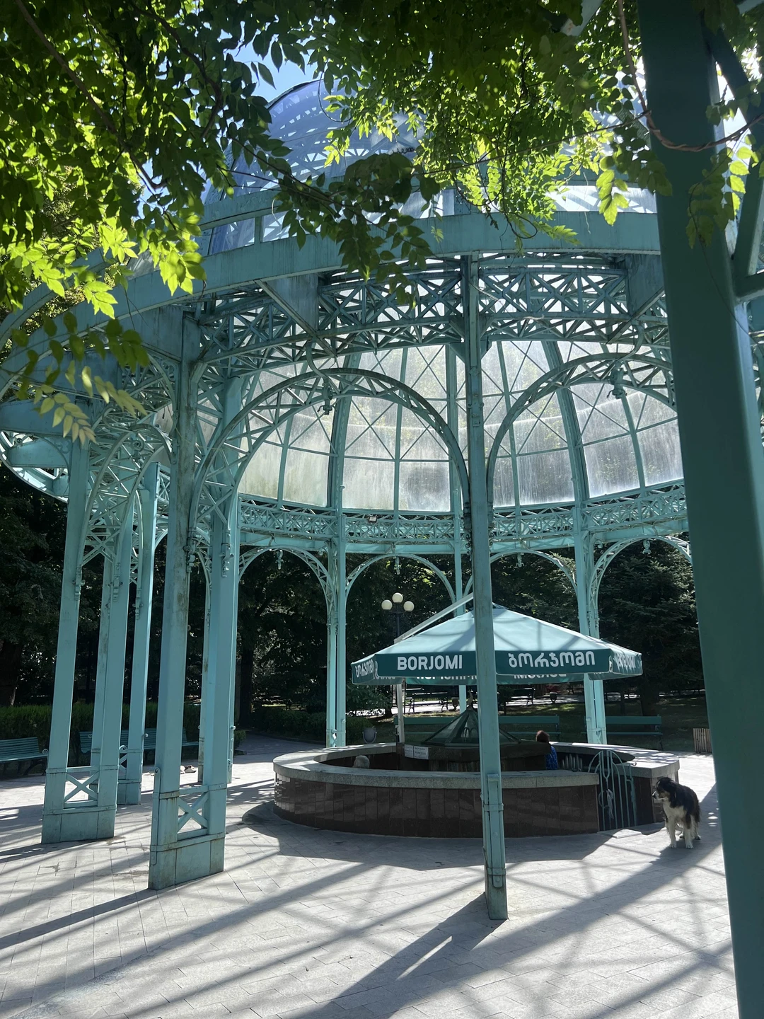 Места красивые, не очень понравилось как гид рассказывает,достаточно тихо, и плоховато по Русски говорит. Очень мало