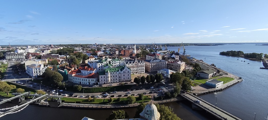 Поездка в рамках дня организована прекрасно! Никаких спешек. Все места встречи и время неоднократно и доходчиво