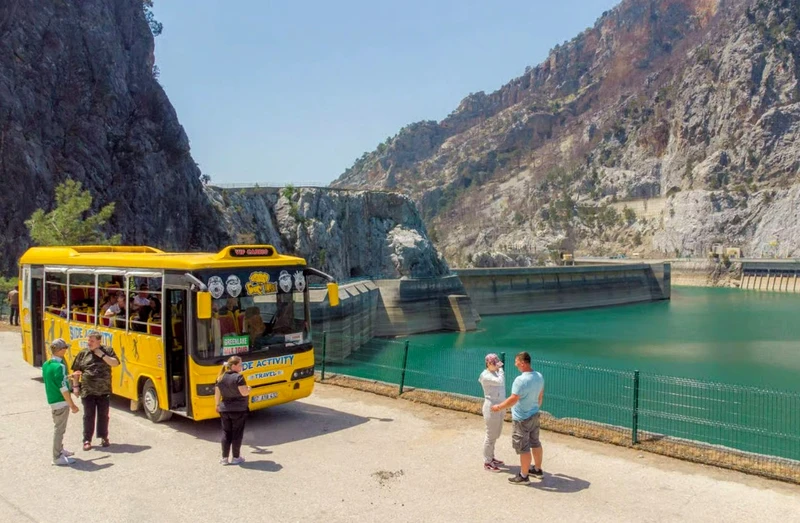 По Сиде и окрестностям - на автобусе-кабриолете