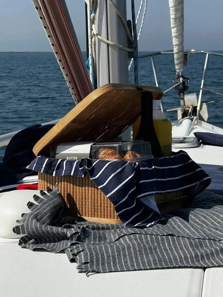 прекрасная легкая прогулка. Понравилась и детям и взрослым:)