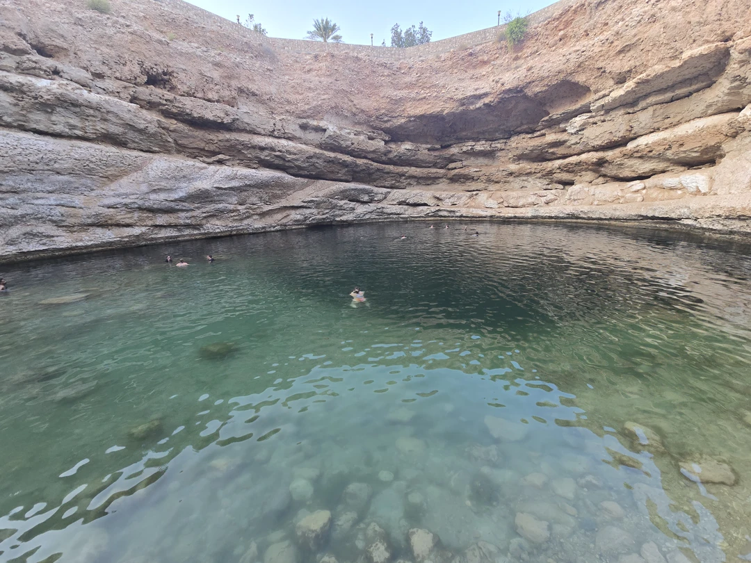 Моя третья экскурсия от Трипстера за время пребывания в Омане, и пожалуй, самая активная. С гидом