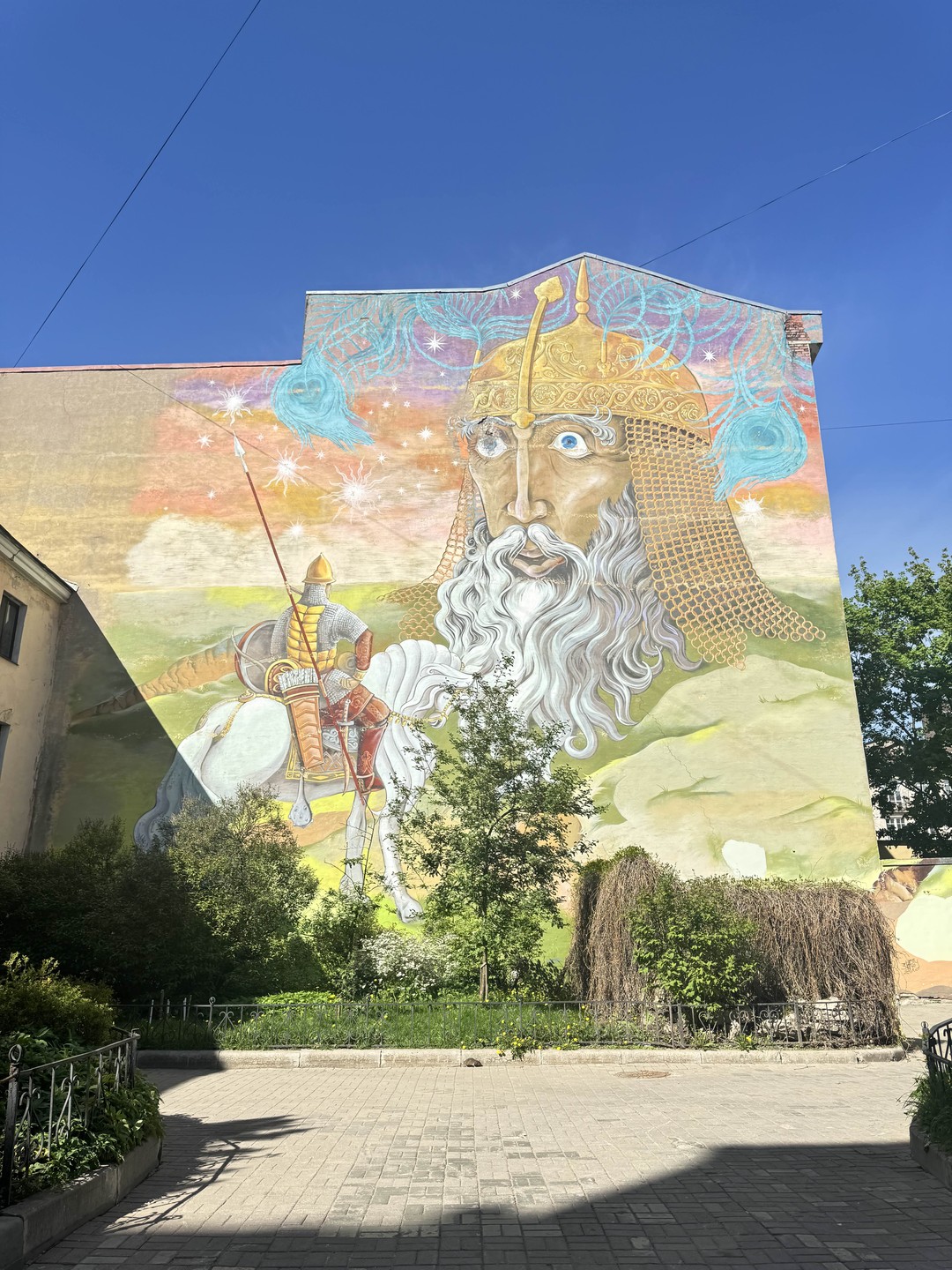 Нам очень понравилось, прогулка получилась замечательная, динамичная. Таня прекрасно знает Петербург, спасибо ей за открытие тайных