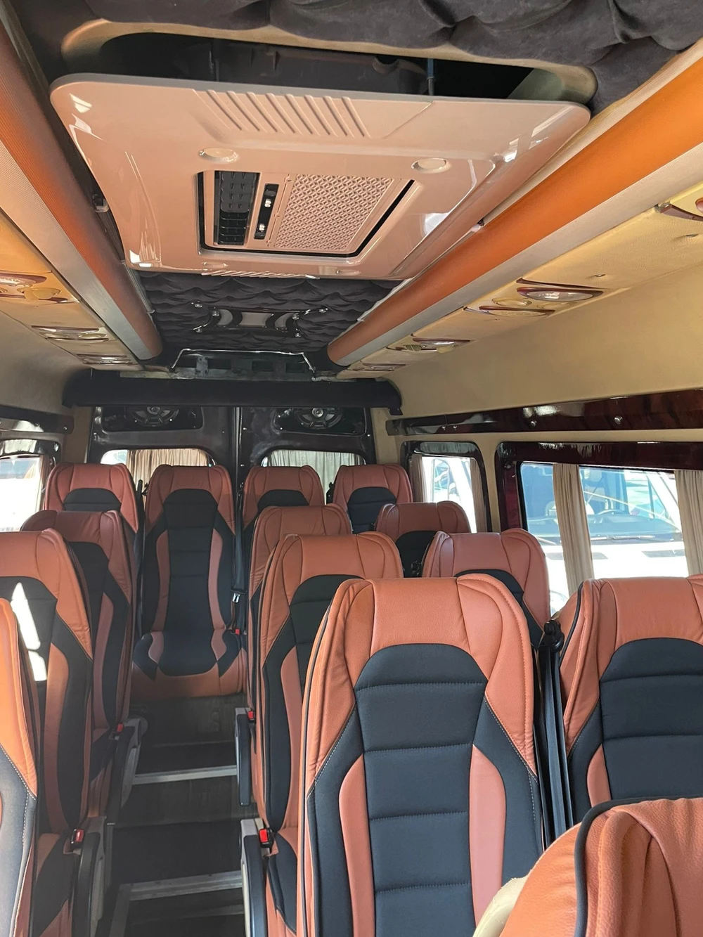 Вечерний трансфер в парк Land of Legends из Антальи (7/9)