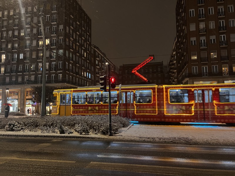 Зимний Будапешт после Рождества: огни, рынок, руин-бары