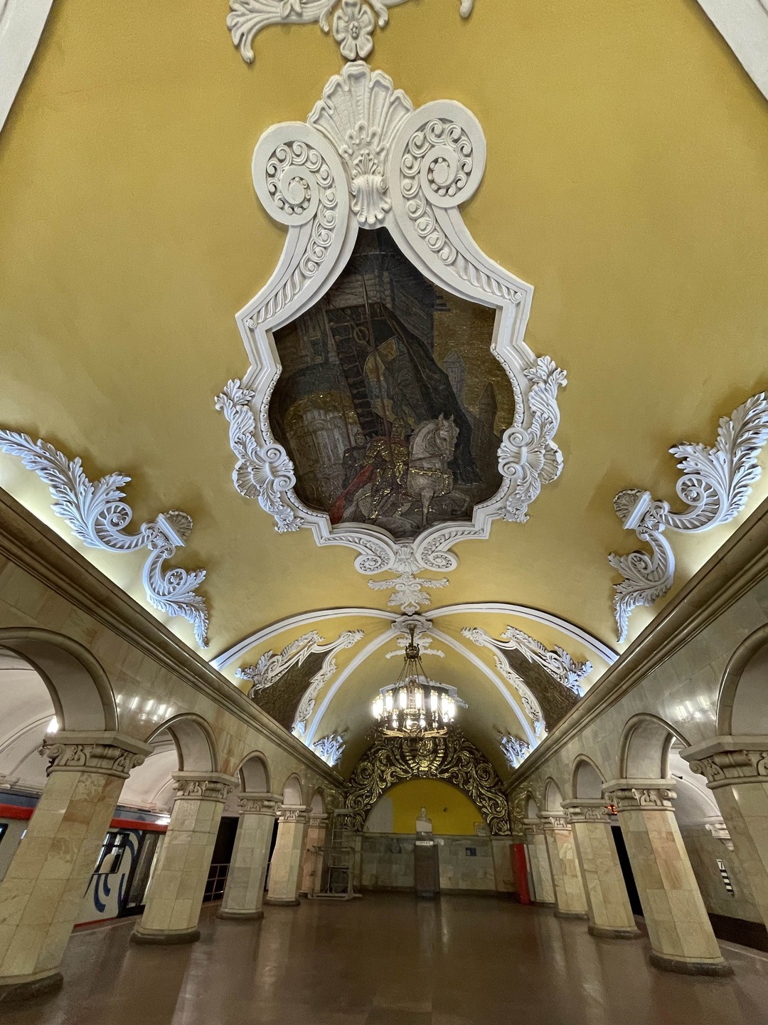 Спасибо большое Елене за очень интересную экскурсию! Мы узнали много нового не только о Московском метрополитене