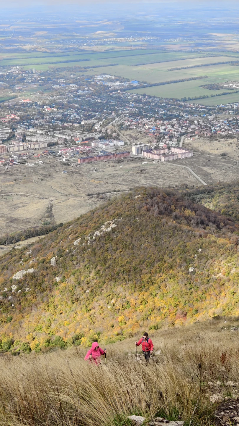 Большое спасибо Сергею. Восхождение прошло на высоком и безопасном уровне! РЕКОМЕНДУЕМ ОДНОЗНАЧНО! НЕ ПОЖАЛЕЕТЕ!