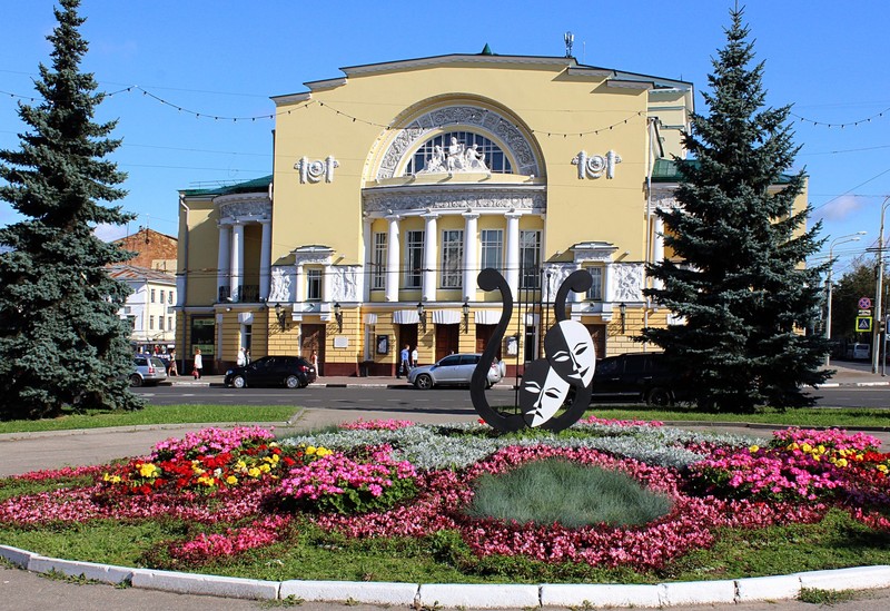 Ярославль в лицах, характерах и судьбах