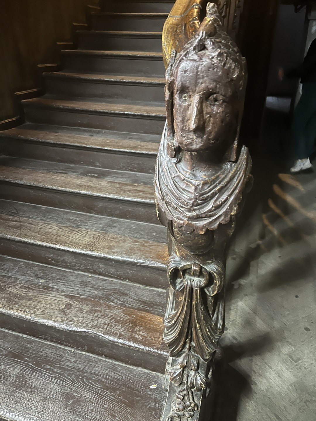 Увлекательная экскурсия в сопровождении профессионального гида. Вас очень гостеприимно и доброжелательно встретят, заботливо проведут по тайным