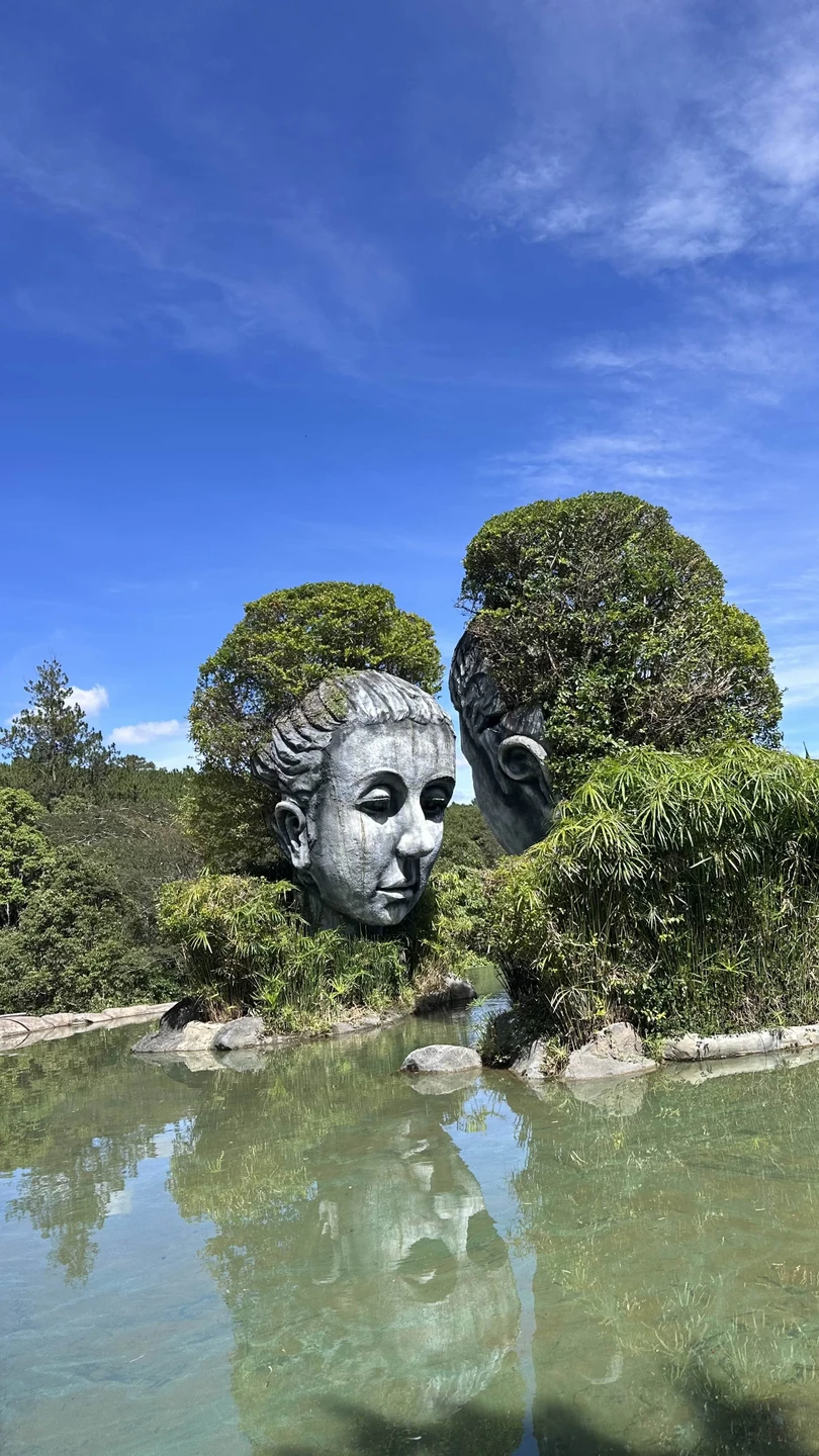 С Диной мы провели вместе целый день и на протяжении всего нашего путешествия не было скучно