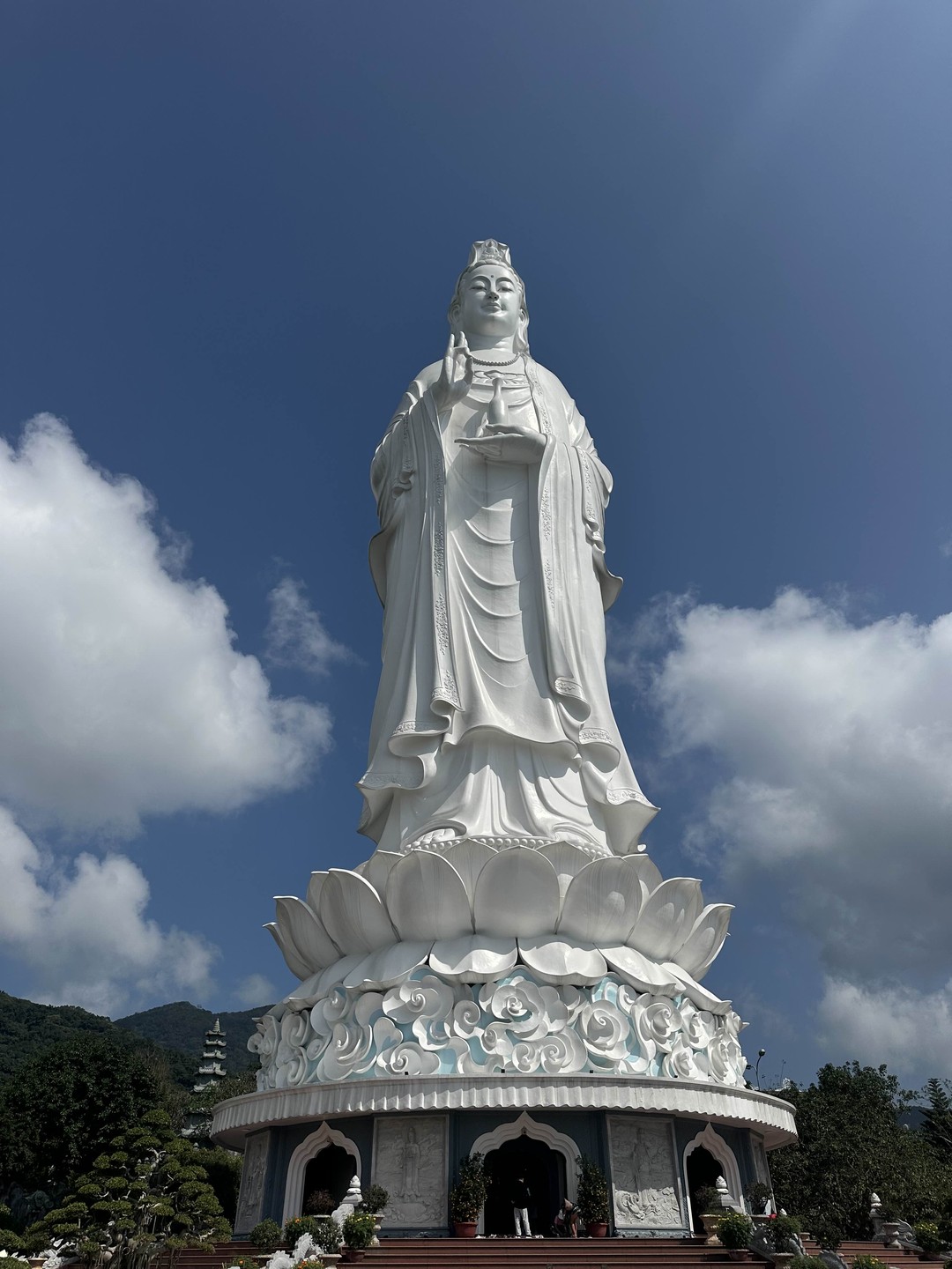 Отлично прогулялись по Данангу, и Хойану. Все понравилось;)