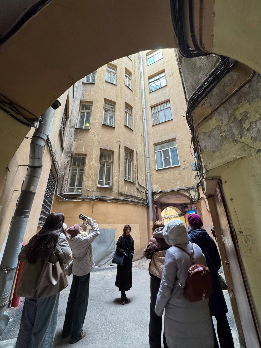 Были осенью втроем и с группой, потрясающая, интересная, насыщенная экскурсия от знатока своего дела, Светланы! Своими