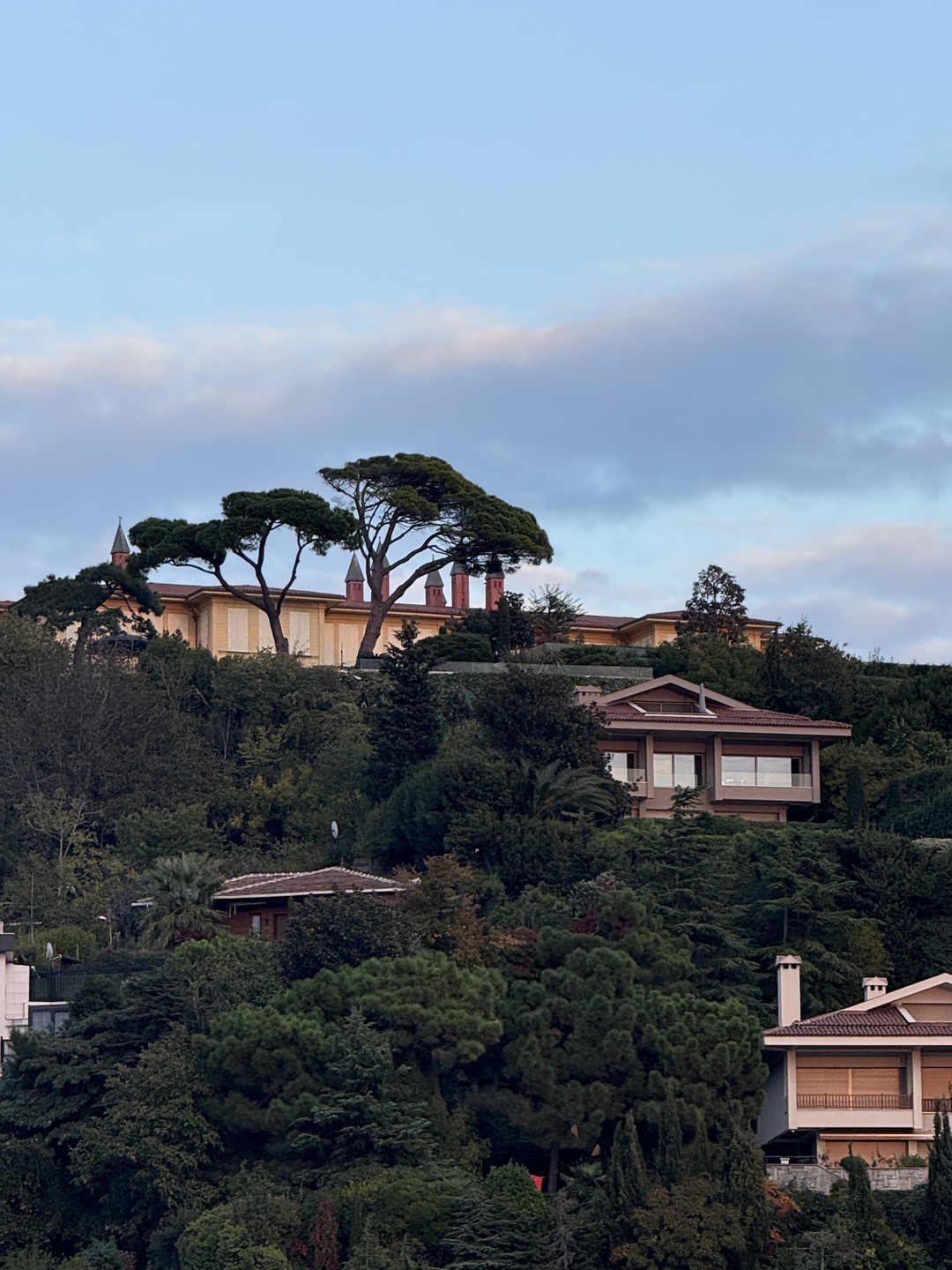 Групповая прогулка на яхте по Босфору днём или на закате (Екатерина)
