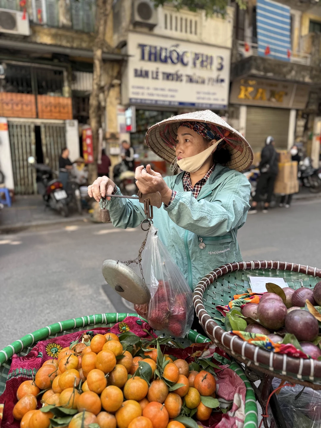 Путешествуем мы много и часто и бывает не везет с гидами. И скажу я вам в