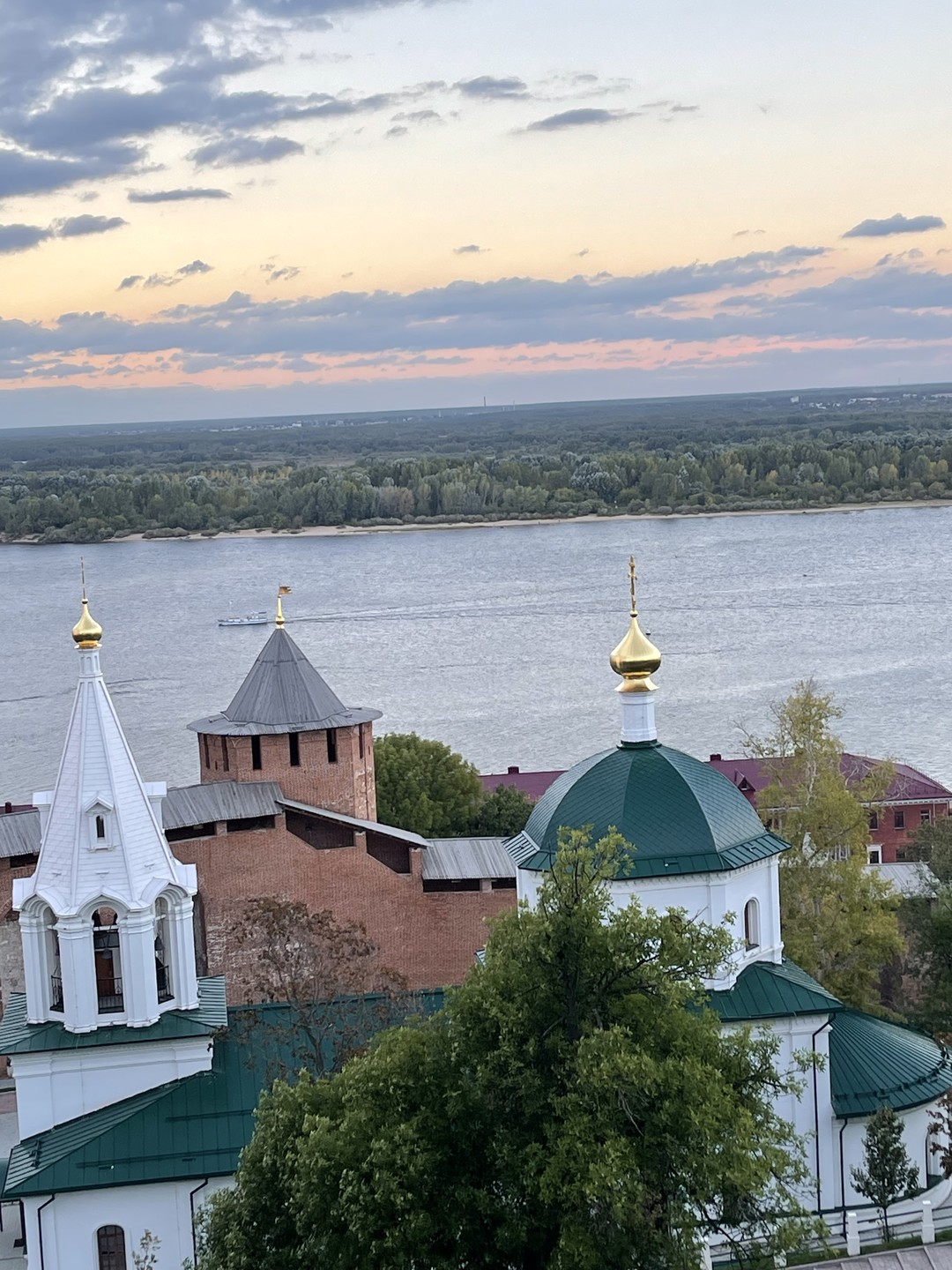 Нижегородский кремль - древнее сердце города (Лилия)