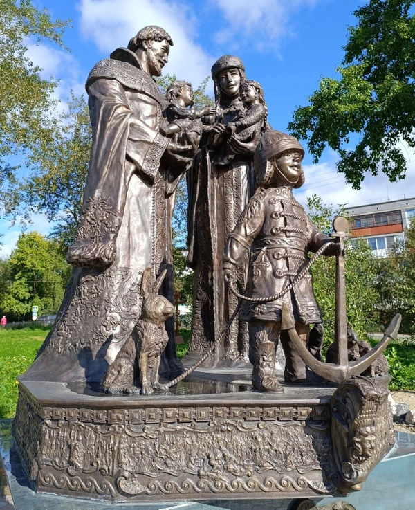 Экскурсия в Кандалакше «Два памятника»