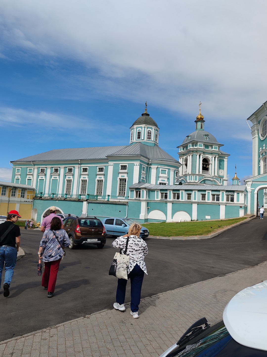 Хороший гид, отличный маршрут, все очень доходчиво и понятно!!!!!