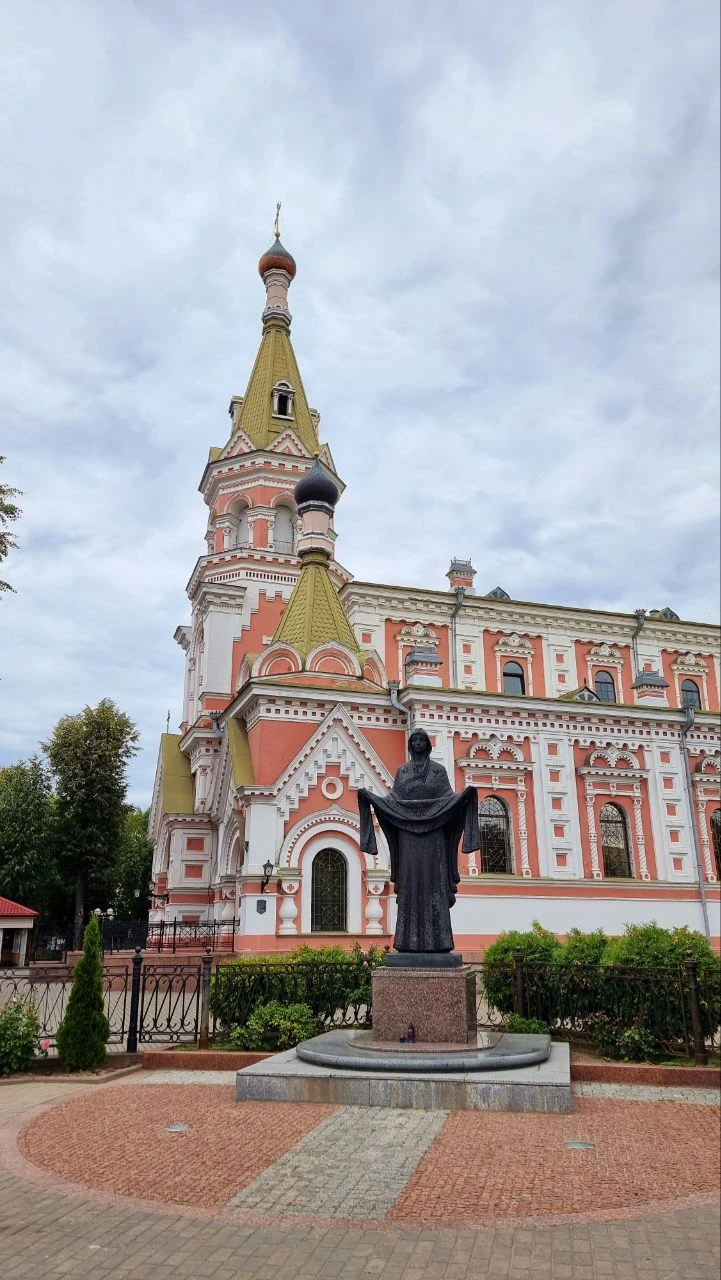 Всегда немного волнительно, когда выбираешь гида с которым предстоит провести в поездке весь день, ведь важно,
