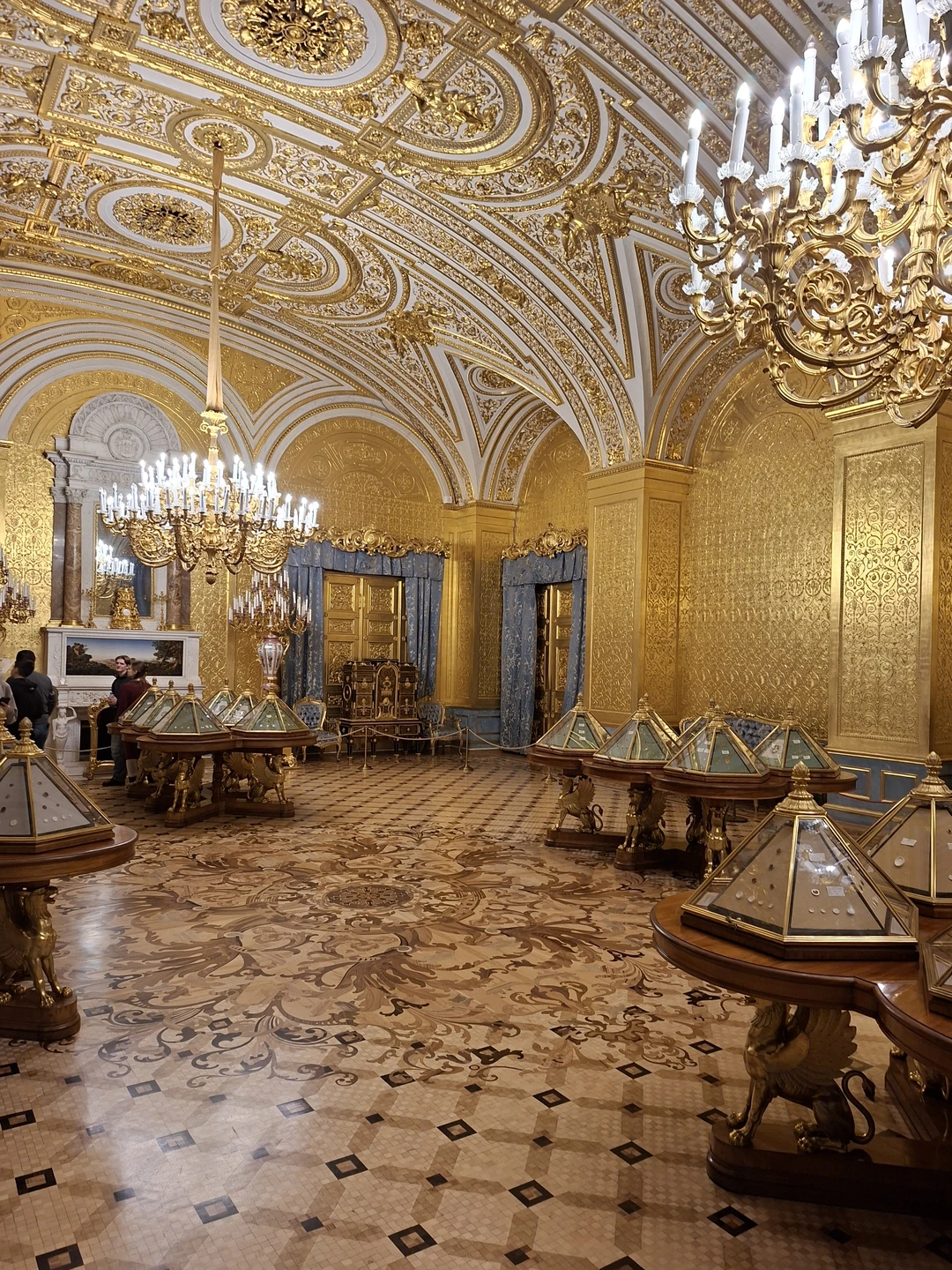 Эрмитаж в мини-группе (билеты без очереди включены) (Чаргазия)