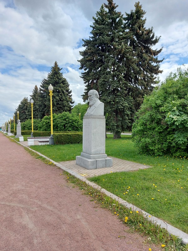 Фото к экскурсии «Ах, горы, горы Воробьёвы...»