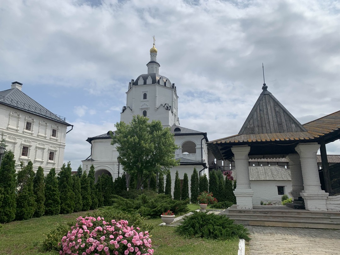 Экскурсия очень понравилась. Если получится приехать снова, то не исключаю возможности повторно посетить Свияжск и Раиф.