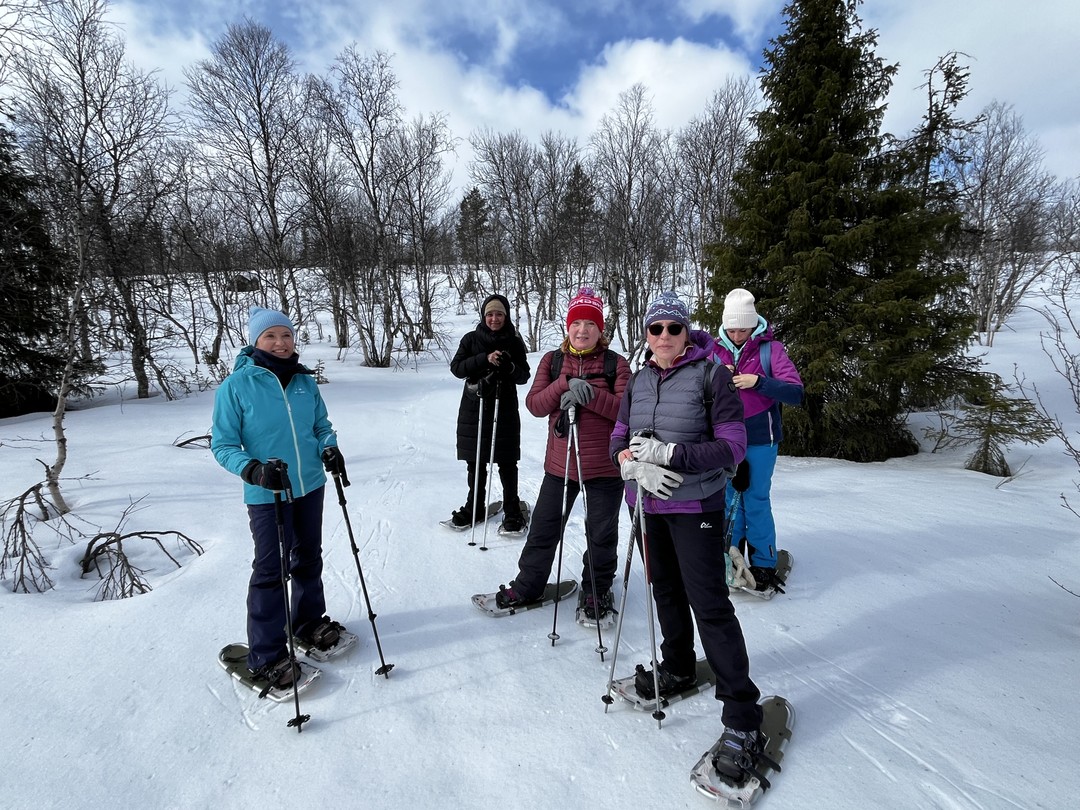 Из Мурманска - по следам снежного человека на снегоступах (Сабрина)