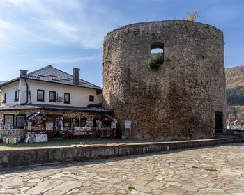 Яйце - столица королей и водопадов