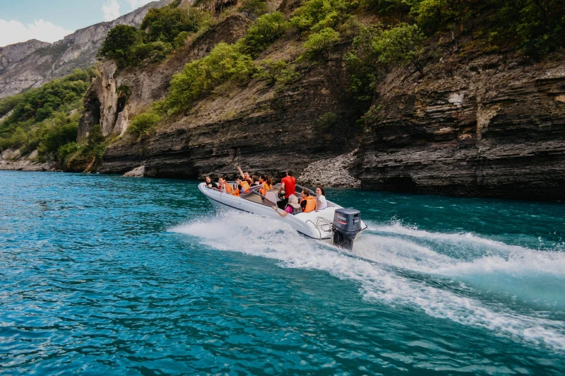 Виды 2 в 1: Сулакский каньон и бархан Сарыкум из Махачкалы