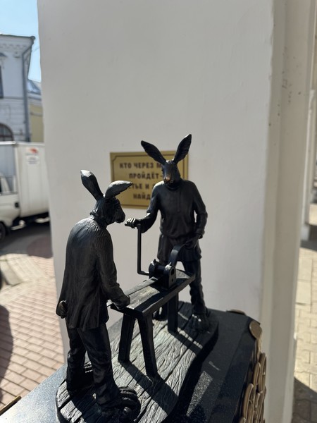 получилась замечательная экскурсия, и взрослые и дети остались давольно, еще долго дома вспоминали Зайцев из Костромы 😍