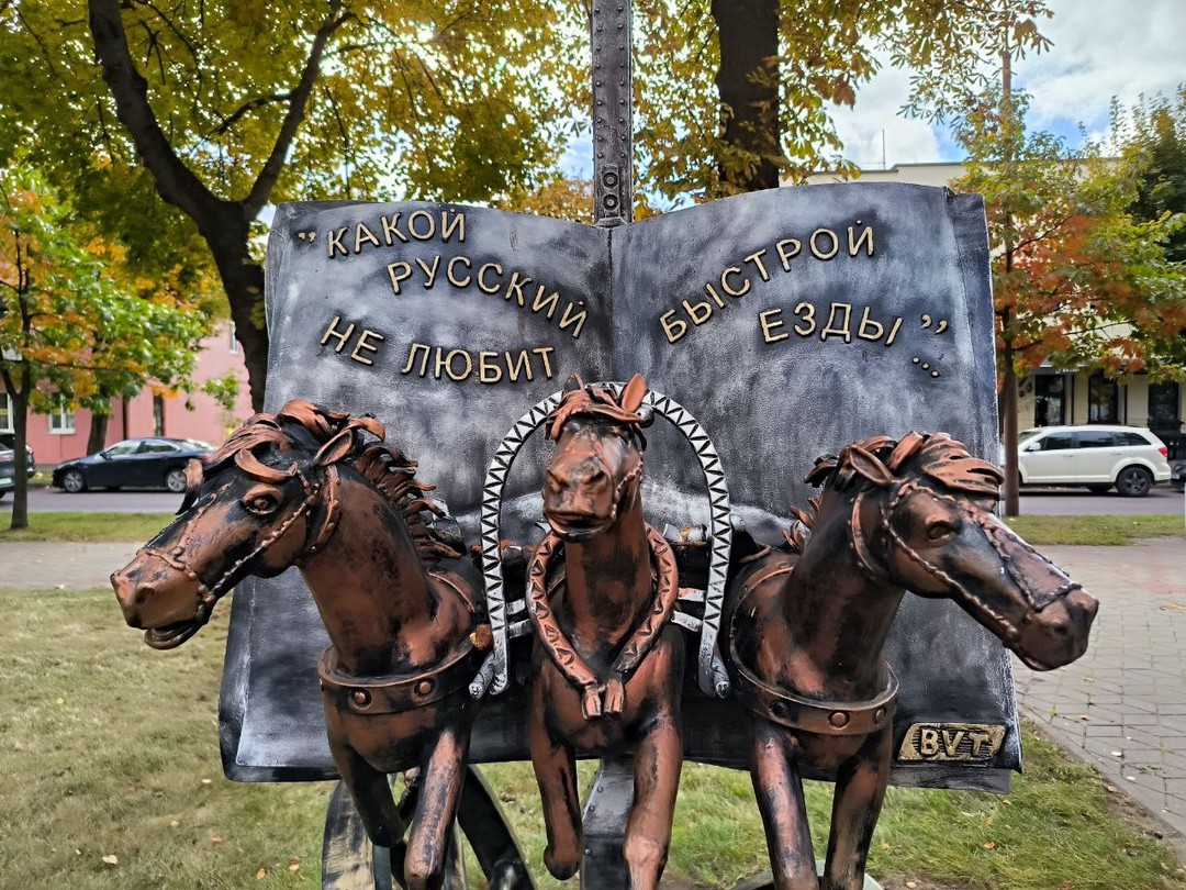 Очень академичная, структурированная и насыщенная экскурсия