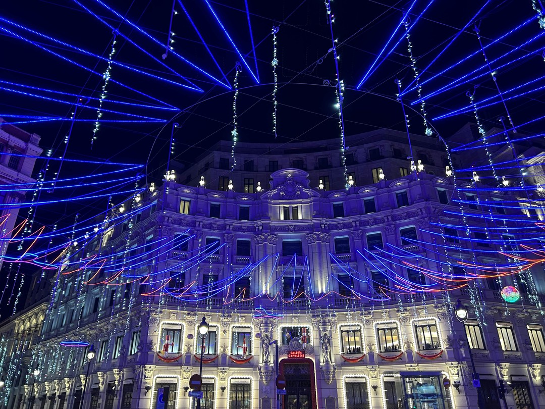 Потрясающая прогулка по вечернему Мадриду! Лана полностью перестроила под меня маршрут и раскрыла для меня город!