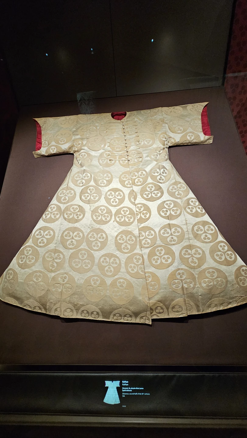 Были на групповой экскурсии с детьми. Нам все понравилось. Начало было без опозданий. Экскурсия в целом